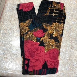 🎉🦄 LulaRoe Unicorn Floral One Size Legging🦄🎉